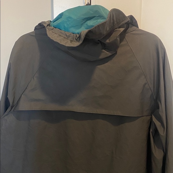 Men’s Columbia rain jacket - Picture 7 of 8